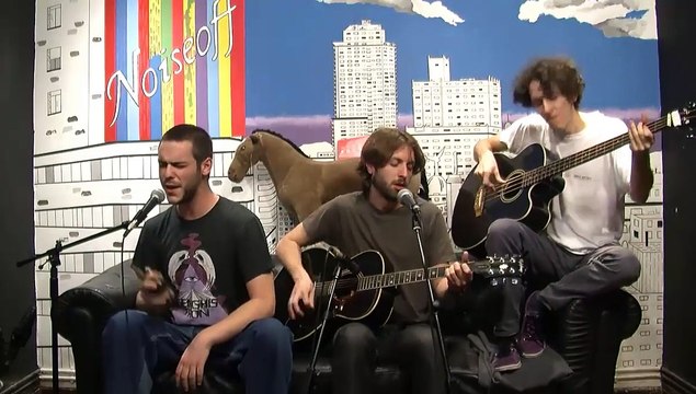 Mugga - Crowded Rooms and Empty Hallways