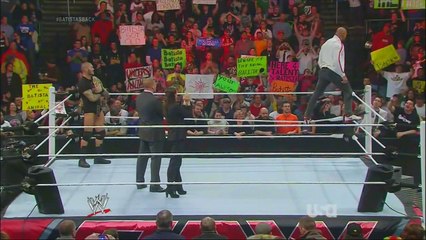 Batista returns at WWE RAW January 20th 2014 (HD)