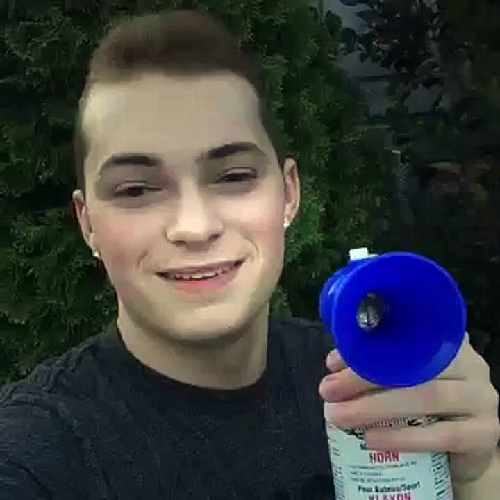 Funny Vines: Fishing Air Horn Prank