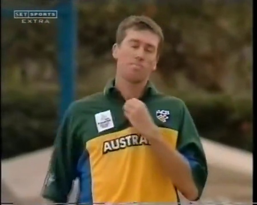 Sachin Tendulkar Vs Glenn McGrath into oblivion-MAGIC ASSAULT FROM THE GOD OF CRICKET