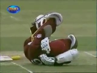 Shoaib Akhtar Bouncer to Brian Lara - Cricket