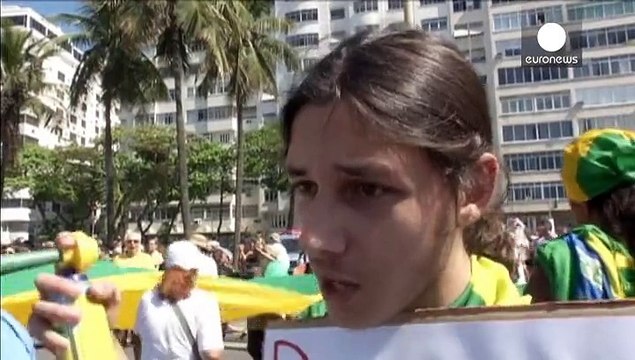 Dilma out! : tens of thousands call for impeachment of Brazilian president