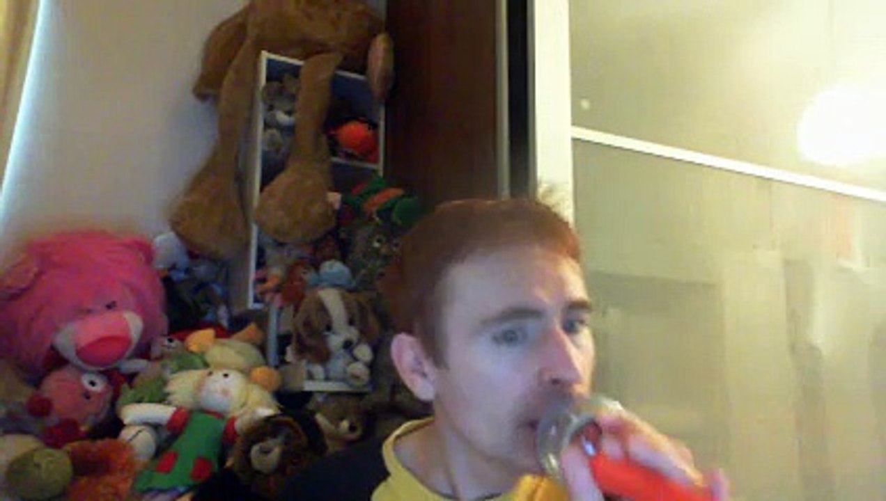 Wiwi égratigne "plein d'amour" de Damien Robitaille