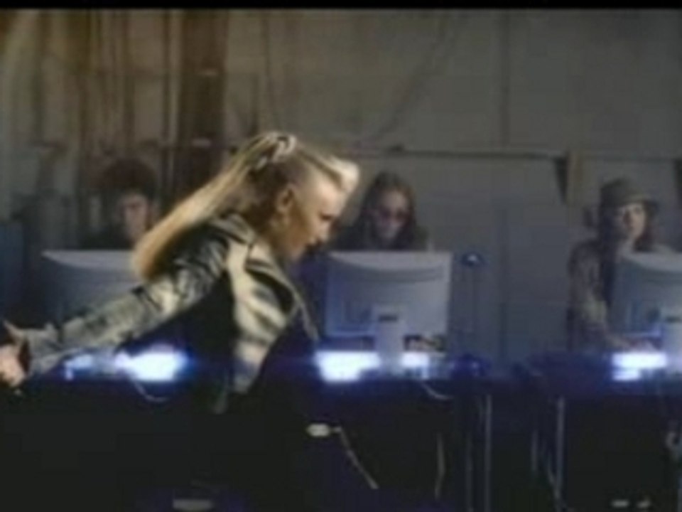 Moby & Gwen Stefani - Southside