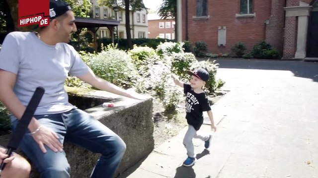 Il n'y a que des enfants : la réponse parfaite d'un garçon de quatre ans à une question sur les migrants