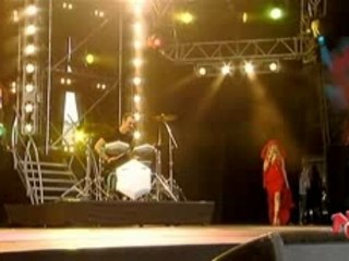 Najoua Belyzel -  Je ferme les yeux live
