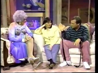 Dame Edna Interviews Roseanne