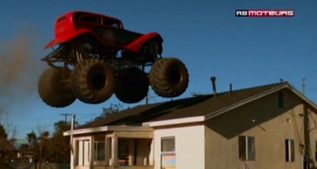 Les cascadeurs de l’extrême - ZAPPING AUTO BEST-OF DU 17/08/2015