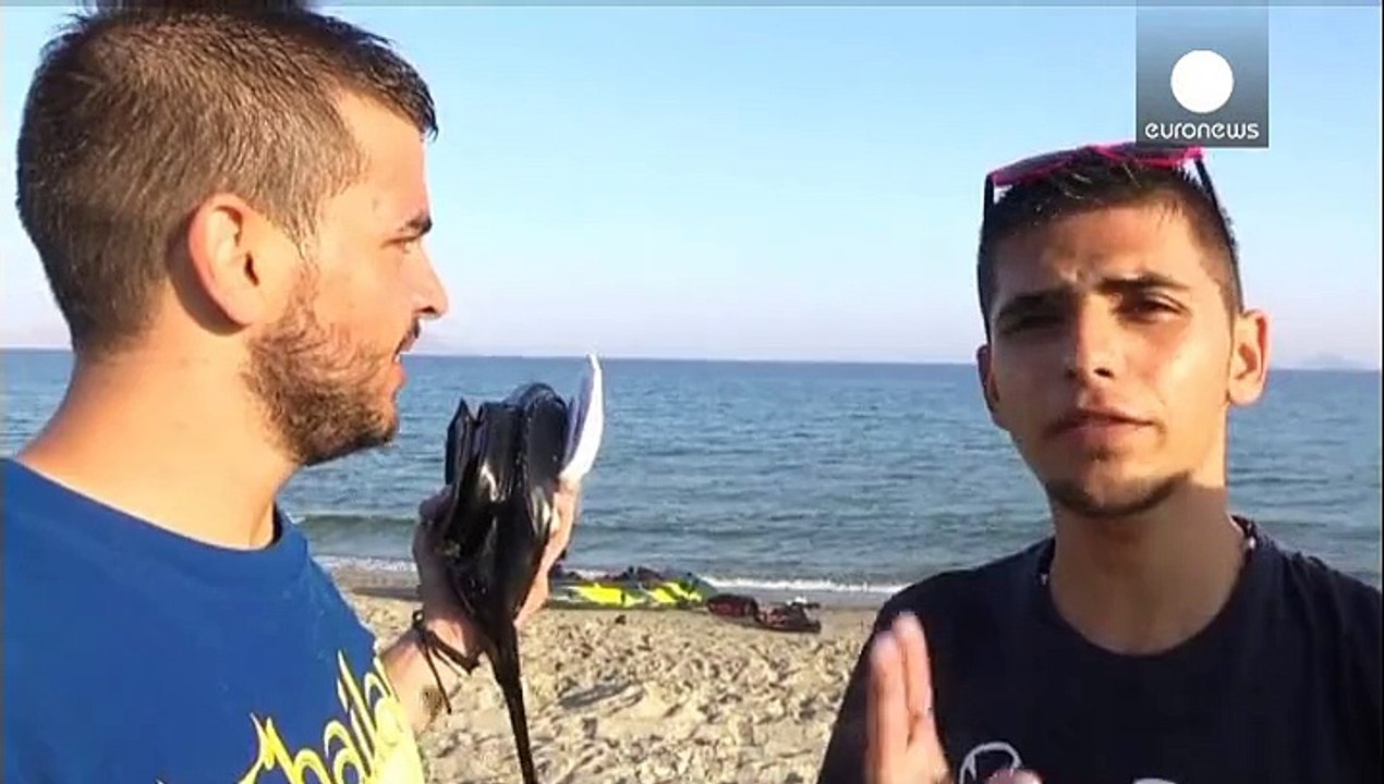Kos: Flüchtlinge auf Uferpromenade, Touristen reisen ab