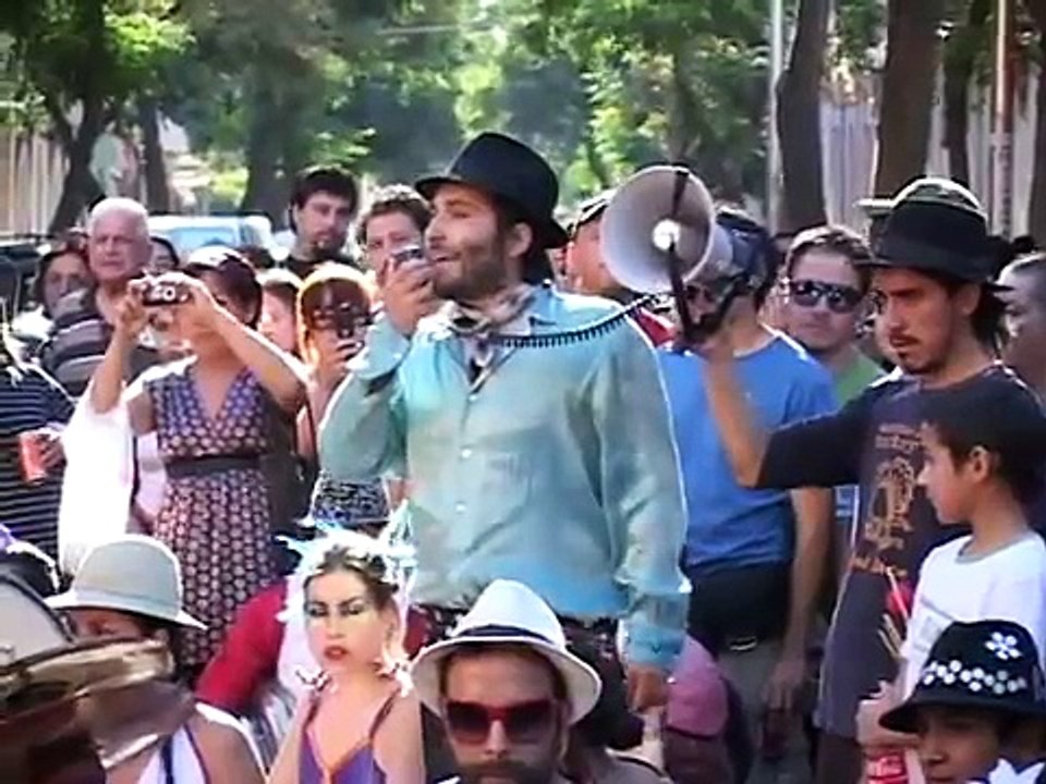Frutos del País: Chinchintirapié en la fiesta del roto chileno