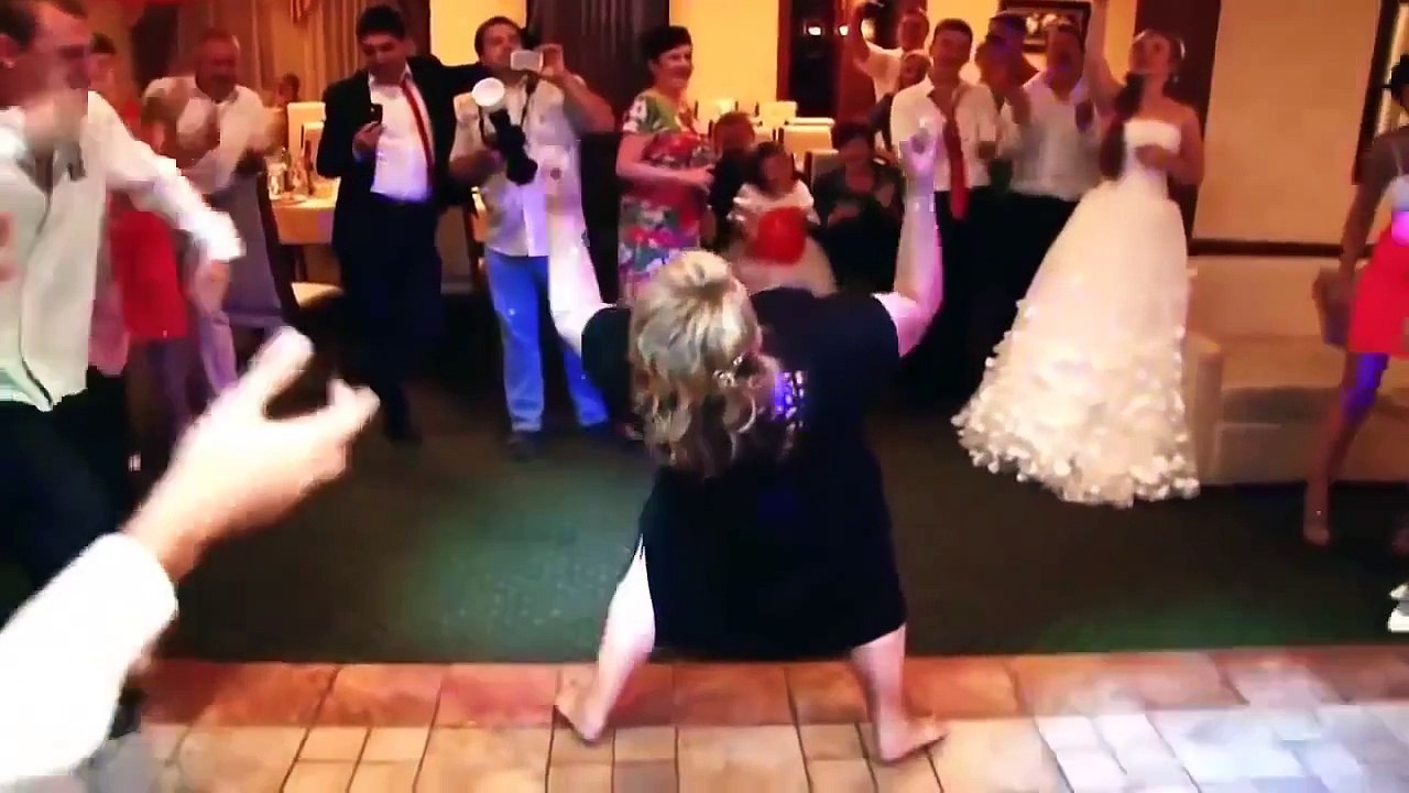 Crazy Dance Compilation || Best Girls Dancing || Смешные танцы пьяных || Танцы и тусовки