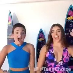 Kendall Vertes And Kalani Hilliker Do The Nae Nae And The Whip At The Teen Choice Awards
