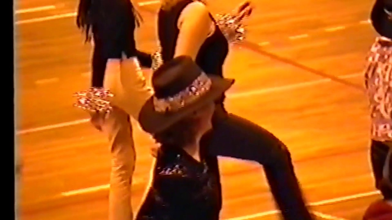 Line Dancing Suzanne