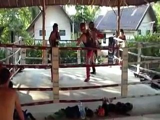 tiger muay thai camp.sparring