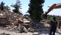Sağlık Bakanı Müezzinoğlu'nun villası yıkıldı