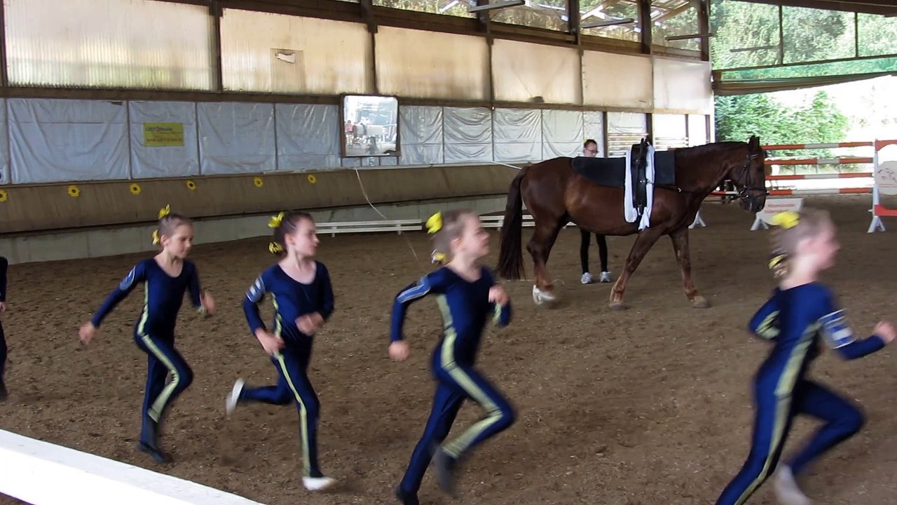 Einlaufen und Pflicht SGM V Brand