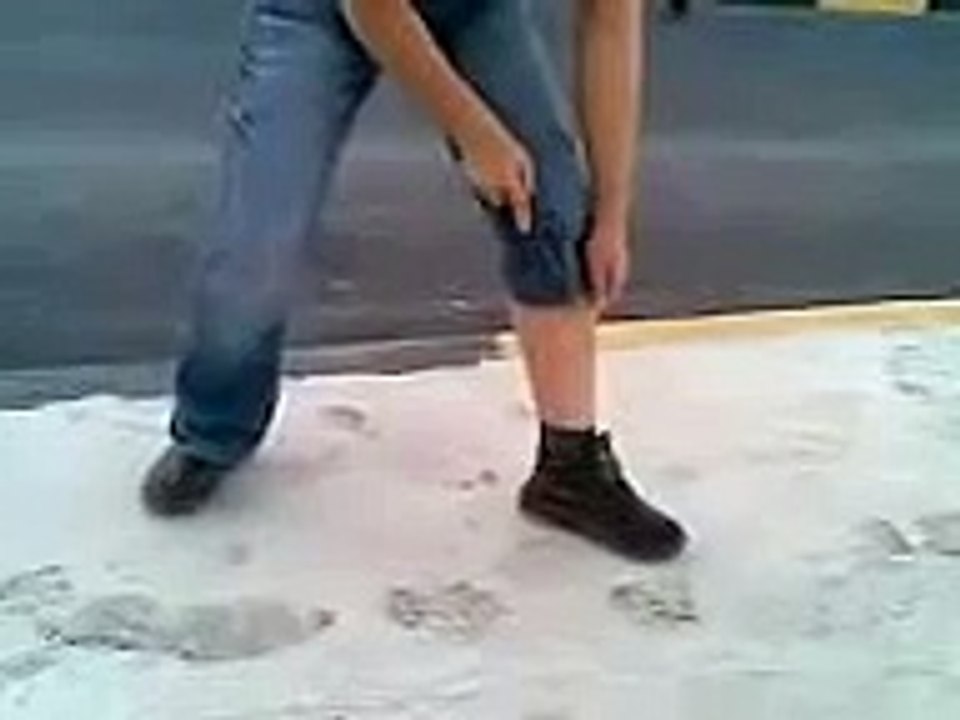 أغنية كنت ماشي في الطريق.3gp