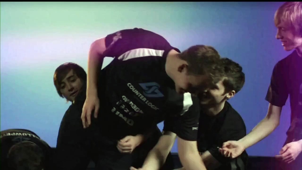 Best Team Intro Ever! CLG.eu!