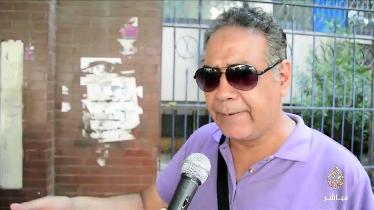 تعليقات الشارع المصري حول فتوى علي جمعة بعدم جواز رؤية الزوجة لـ"شات" زوجها