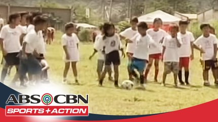Football stars hold football clinic in Laguna