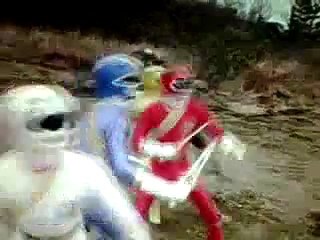 Invocação dos  Power Animals   e  o surgimento do  Gaoking (GAORANGERS)