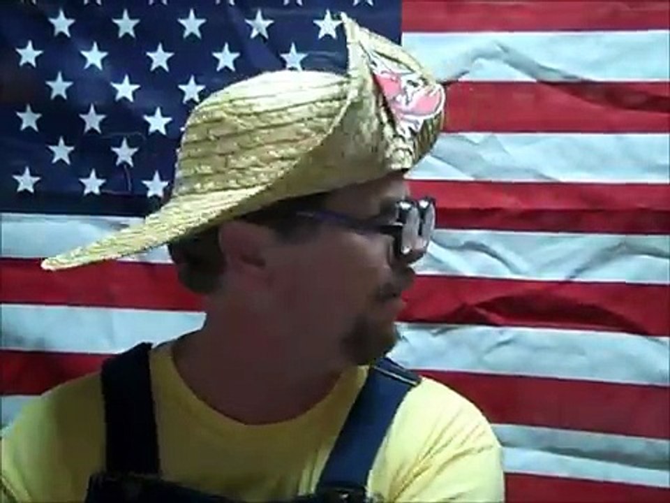 Cooyon Duhon sings "Staying Alive" Cajun Style! video Dailymotion