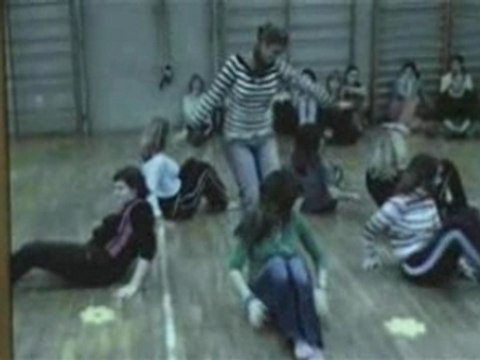 Rozeta kot spodbuda za ples in glasbo