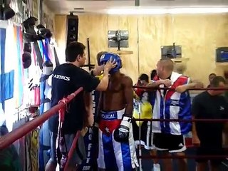 Guillermo Rigondeaux technical sparring