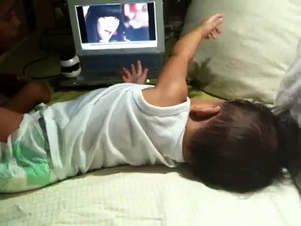 Call Me Maybe (mypearl's dance move)