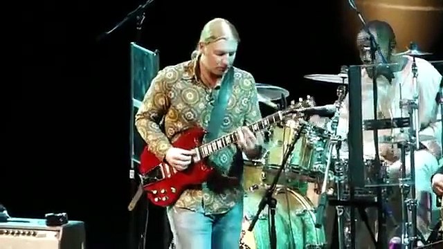 Derek Trucks Amazing Slide Guitar Solo - Down in the Flood - The Derek Trucks Band