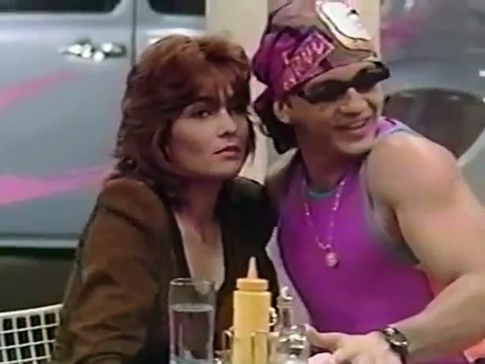 Melwin Cedeño actuando como Chevy Comedia #1 de Puerto Rico "Con lo que cuenta este país"