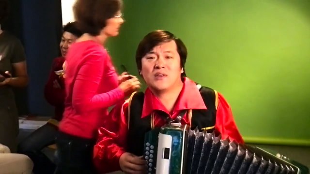 Суперстар песня - китаец поет русскую песню!