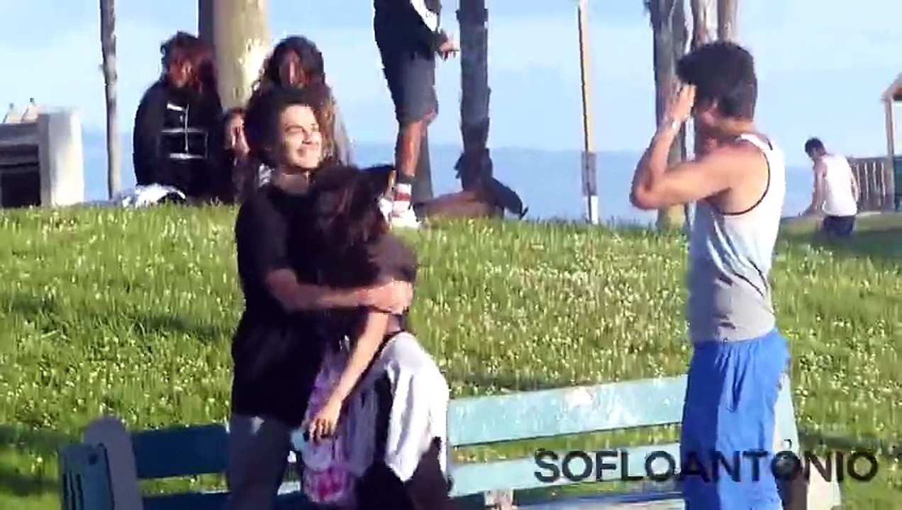 TOP 5 Pranks 2014 - Prank Compilation - Pranks in the Hood - Pranks Gone Wrong - Kissing Prank