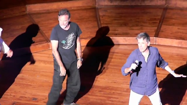 Craig Ferguson & Robin Williams Dancing To Hit Me Baby One More Time