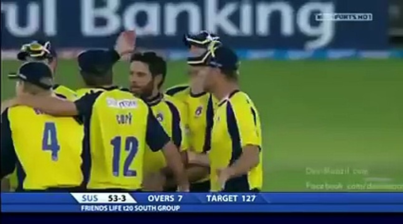 Afridi on fire in leage match.www.ptvisportss.com
