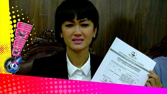 Lulus Ujian Skripsi, Jupe Menangis - Cumicam 18 Agustus 2015