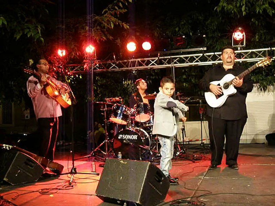 PARTY III . LOS NINOS DE LA NOCHE EN CONCERT A LA PLACETTE DE NIMES 2015 .