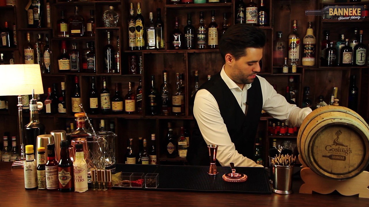 Brandy Alexander - Brandy Cocktail selber mixen - Schüttelschule by Banneke