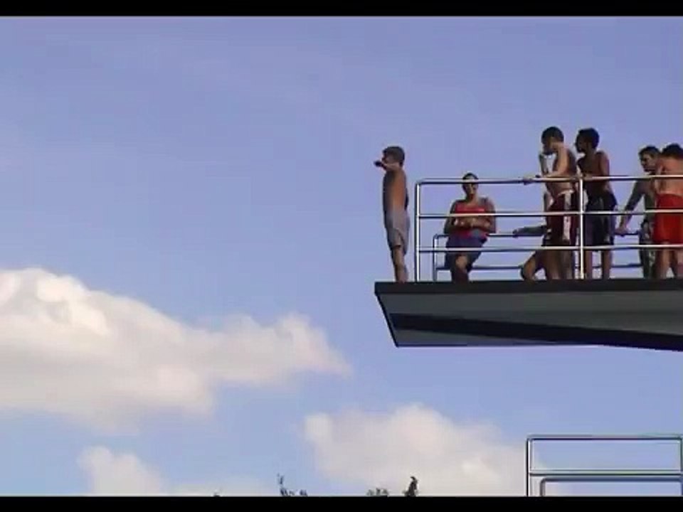 Auerbacher vom 10 Meter Turm im Freibad Schwäbisch Hall
