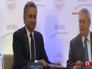 İmza törenine damga vuran diyalog: 'Korkma Galatasaraylı tut ucundan'