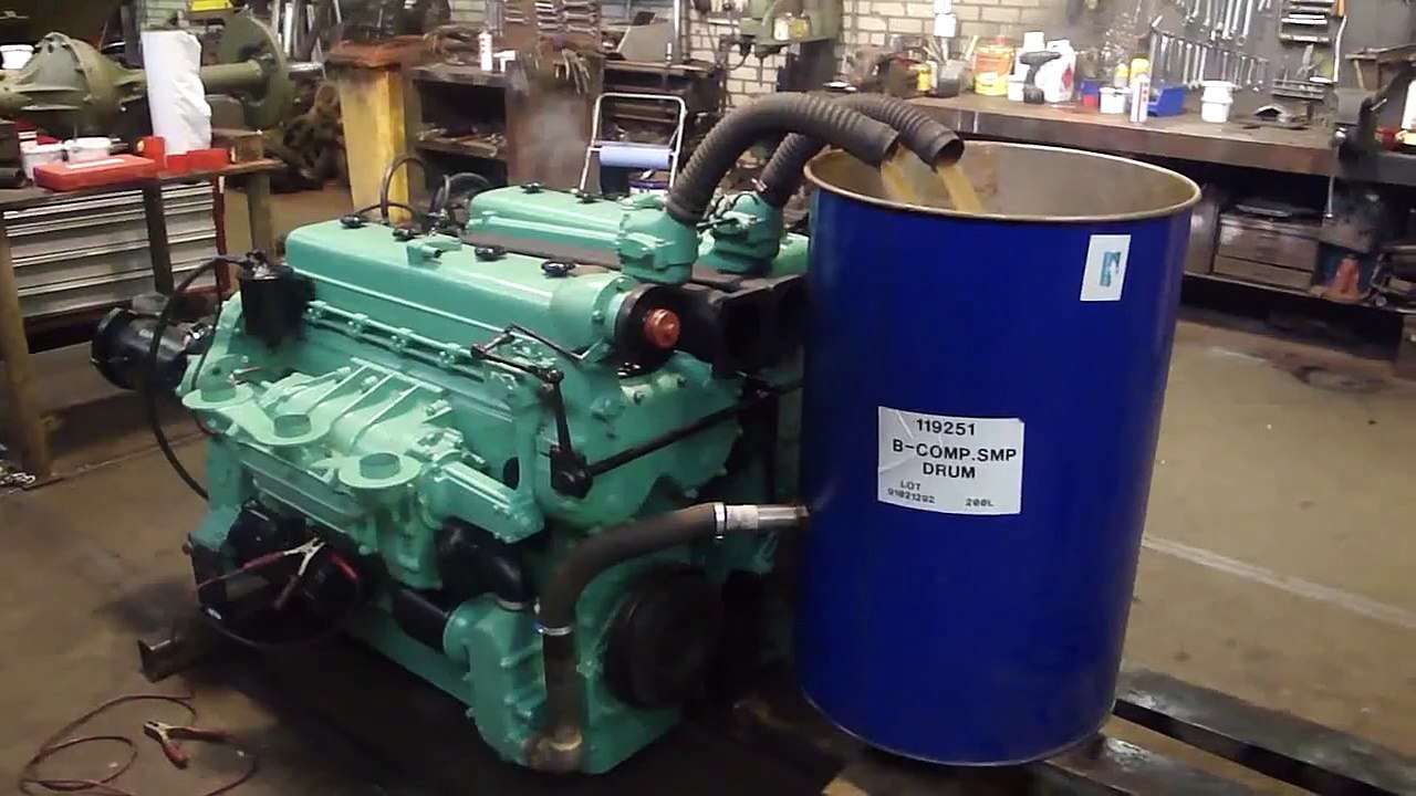 Sherman Tank Engine GM 6046 Twindiesel Fire Up - video Dailymotion