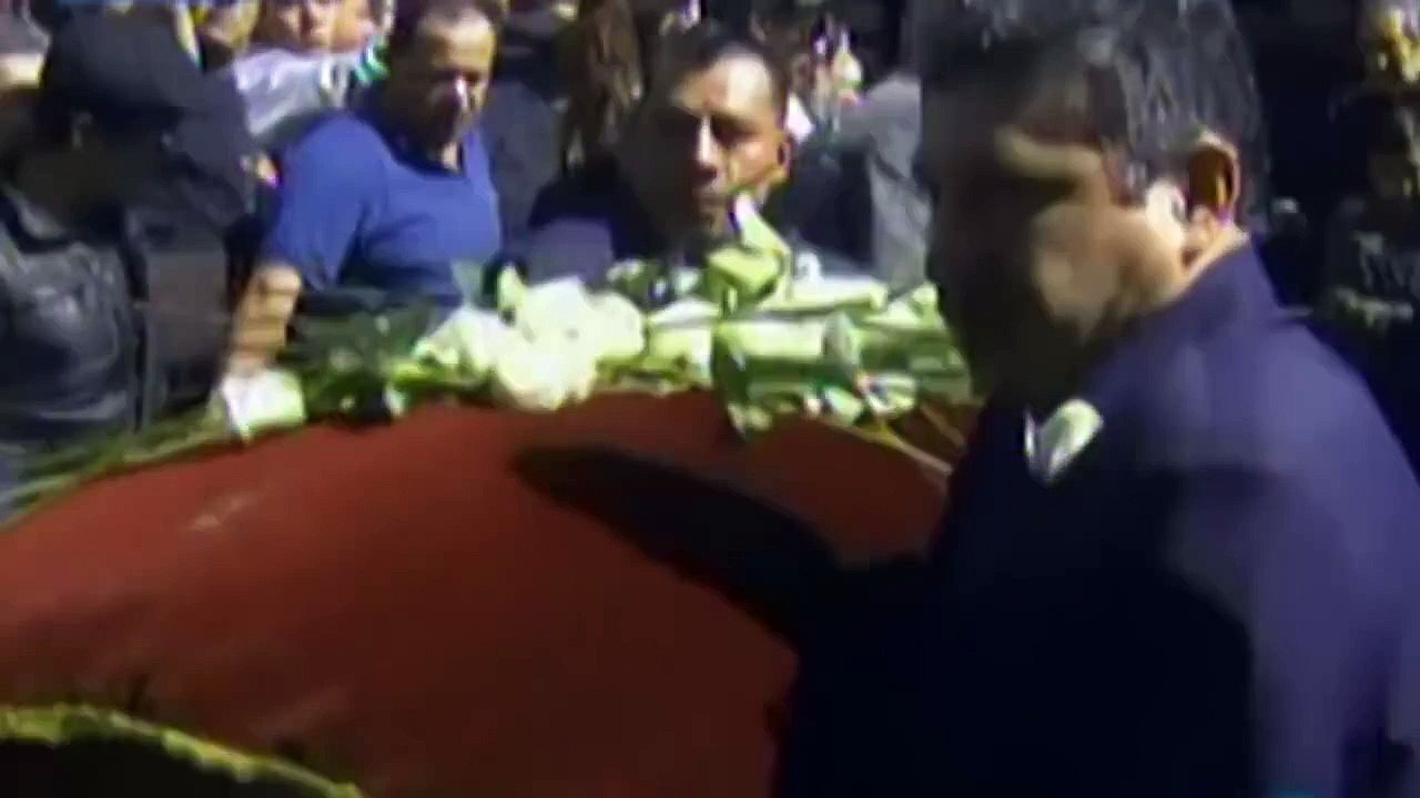 REY MYSTERIO LLORA EN FUNERAL DEL HIJO DEL PERRO AGUAYO CONMOVIDO VIDEO MISA