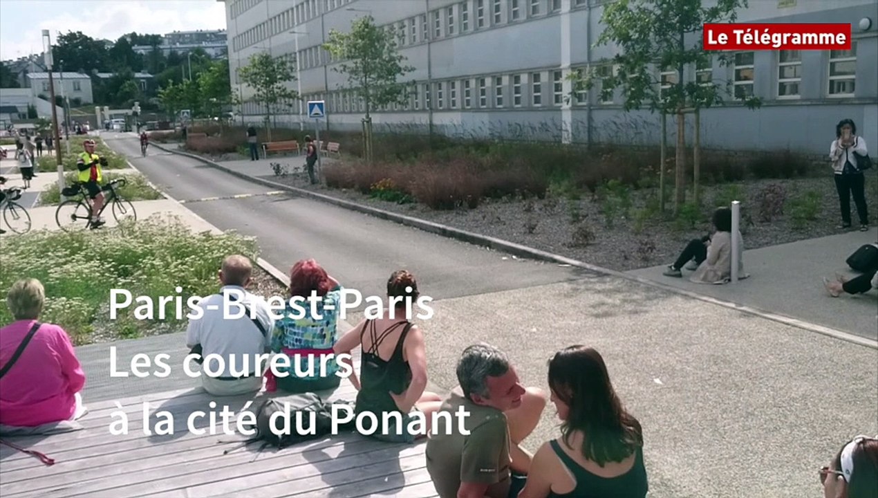 Paris-Brest-Paris. Les coureurs à la cité du Ponant