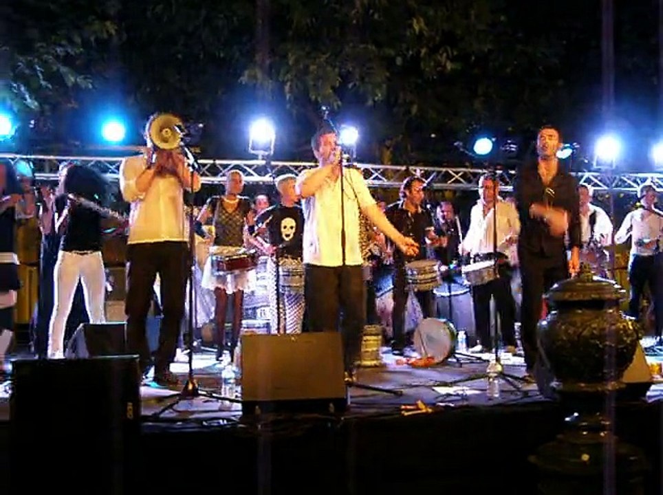 ZINGAO ET NIKITA EN CONCERT A LA PLACETTE . NIMES 2014