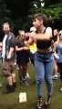 Hunharca dans eden kız