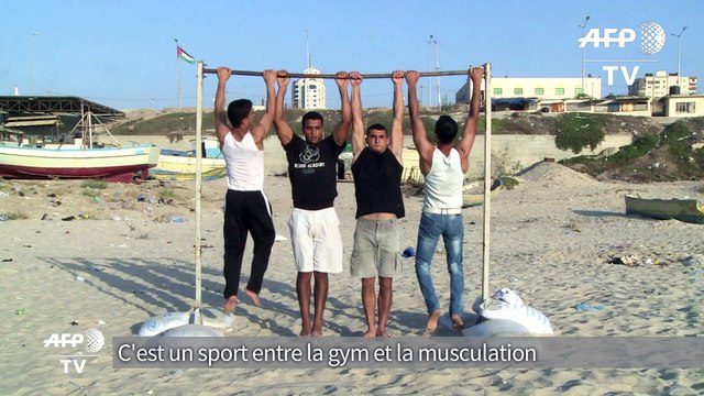Sur la plage de Gaza, le street workout montre ses muscles