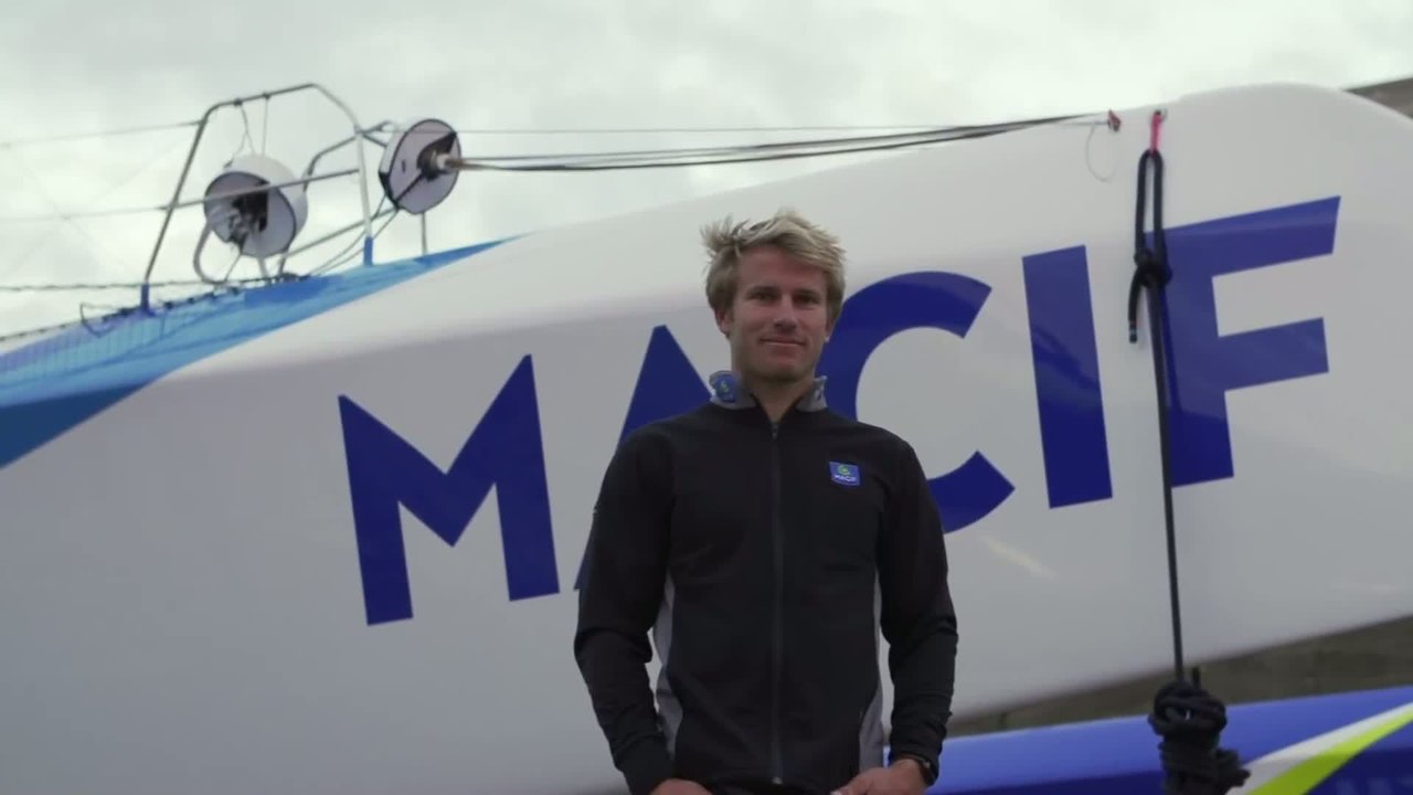 Voile - Divers : Le trimaran Macif mis à l'eau