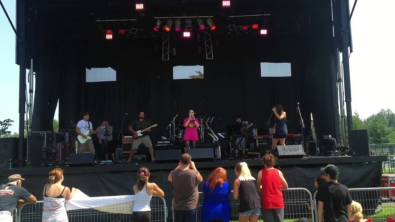 Green Day - Basket Case ( cover by Alicia Guillotte )