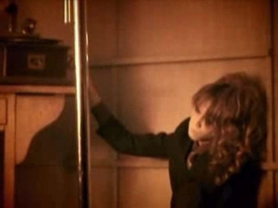 Making of Ain't Afraid to Die (Dir en Grey)