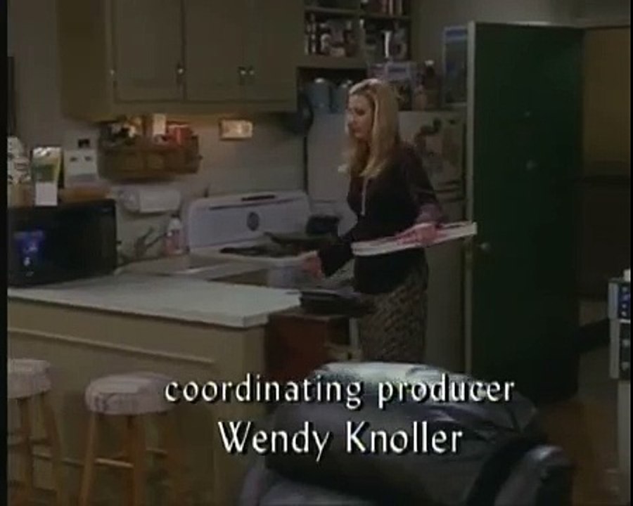 Friends - Chandler & Phoebe are singing Lionel Richie